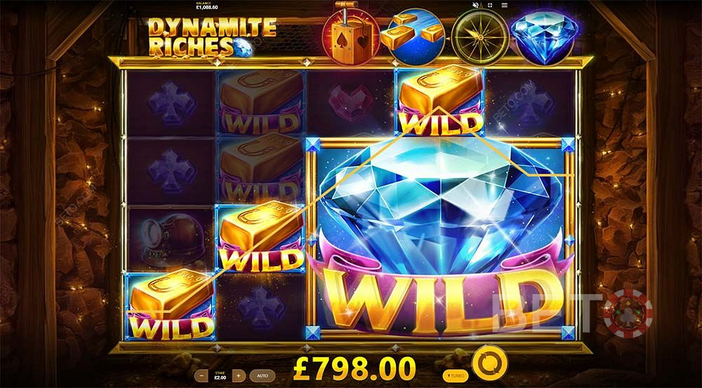 Symboly Gold bar wilds a Expanding wilds môžu nahradiť bežné symboly a priniesť vám obrovské výhry v hre Dynamite Riches.