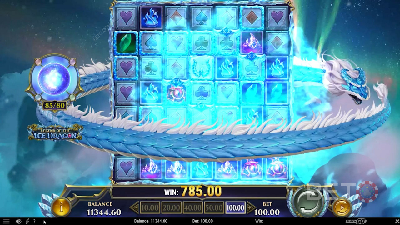 Spustite dračí výbuch, ak nazbierate 80 výherných symbolov v automate Legend of the Ice Dragon